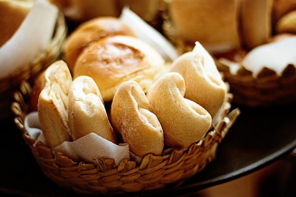 Bake Bread ask Fresh baked goods. Bread Do housework Homemade bread Fresh