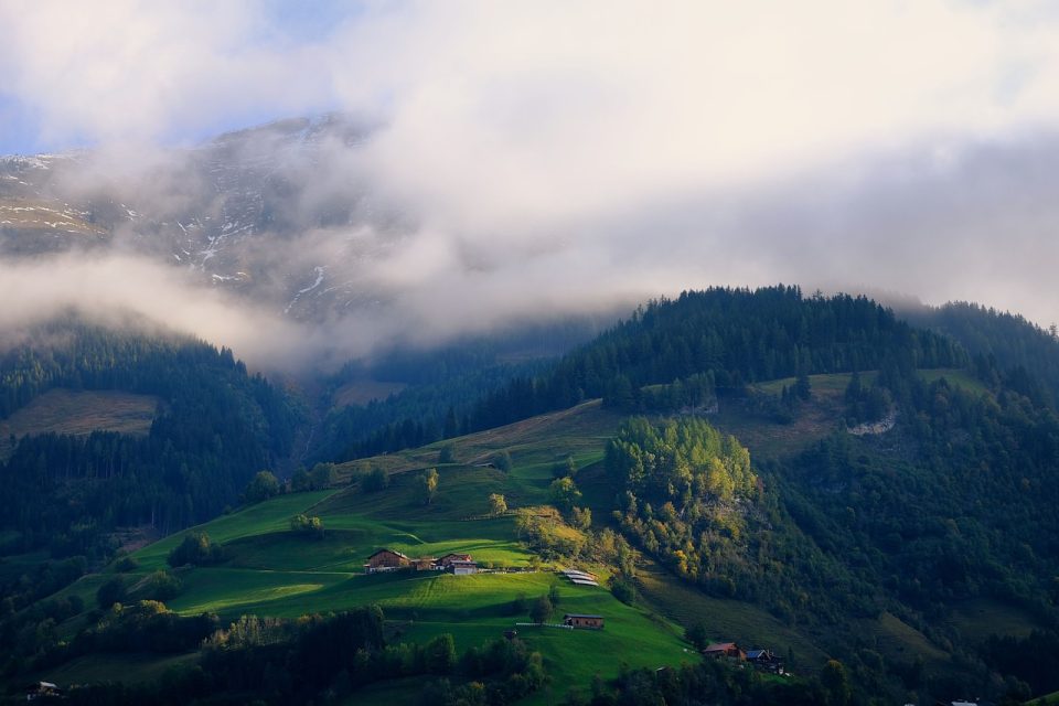 Berge Nebel Wolken Natur Landschaft Bergwelt