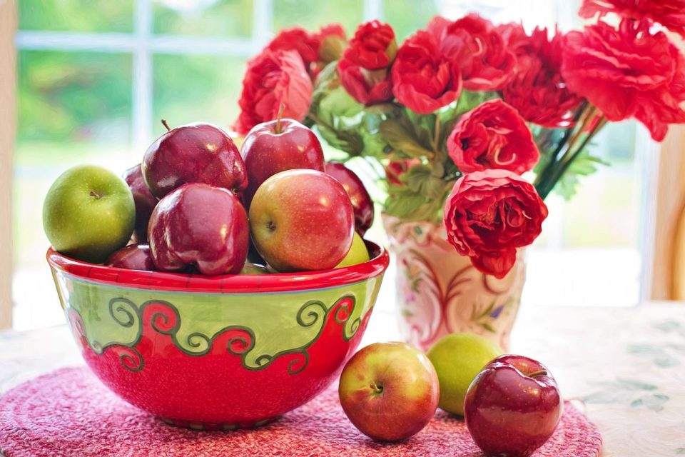 Apple Red Bowl Pot Stillleben Fruit Natural Health Decoration Herzstück Vase Flower