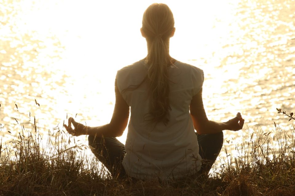 meditaatio, nainen, jooga, zen, meditaatio, rentoutua, rentouttava, hyvinvointi, jooga-asennot, meditaatio, rauhallinen