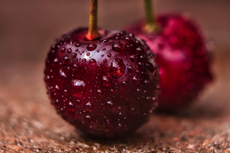 Ciliegie Bagnato Lavato Goccia D'acqua Frutta