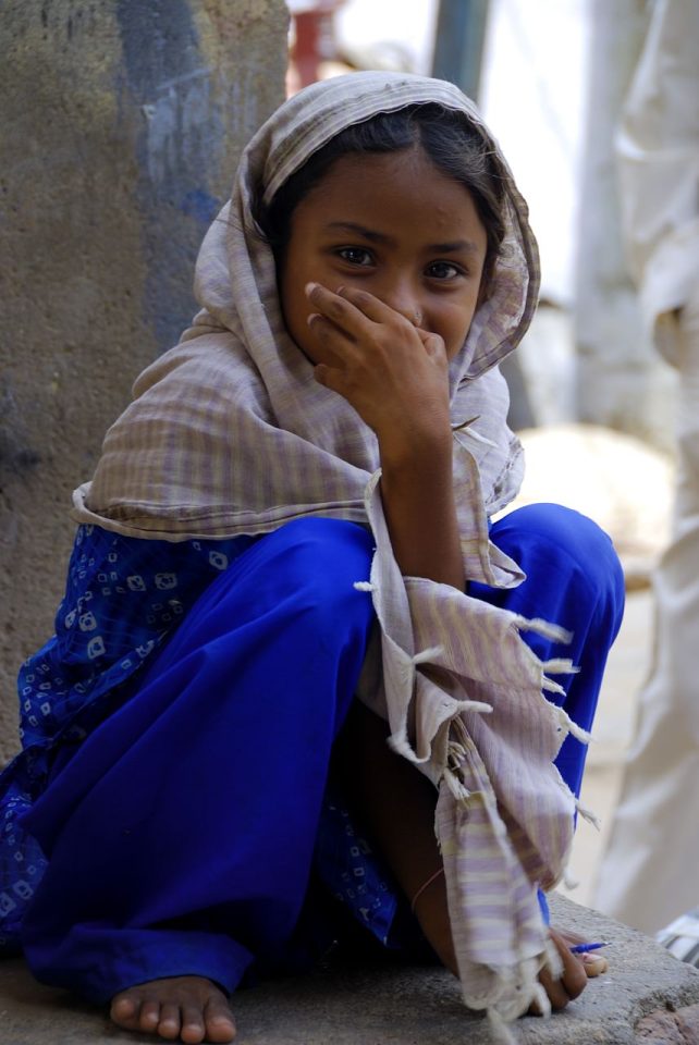 Resa Indien Öster Asien Flicka Leende Blyg