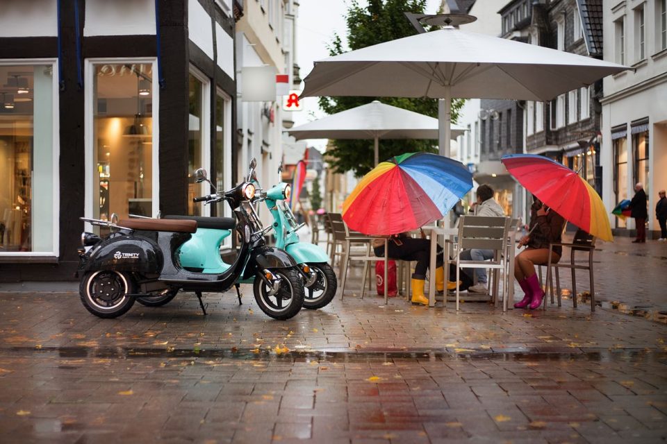 Scooter Elettrico Scooter Strada Piovere Ombrello