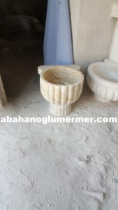 sarı renkli mermer kurna