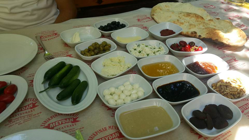 Kemer Kahvaltı Yapılacak Yerler - 0532 253 1324 - Yarıkpınar Meydan Restaurant
