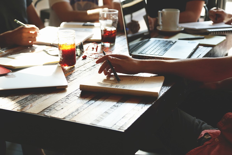 What are the essential steps to creating a business plan for my idea?