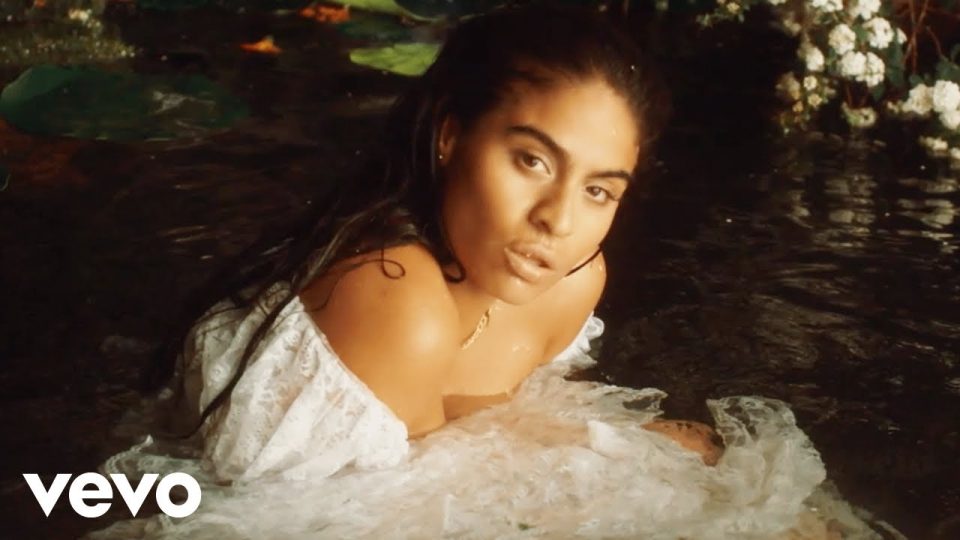 Jessie Reyez - NO ONE’S IN THE ROOM LYRICS