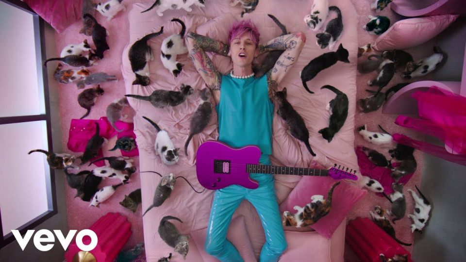 Machine Gun Kelly - make up sex ft. blackbear Lyrics