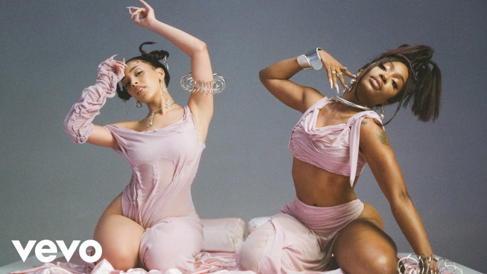 Doja Cat - Kiss Me More Lyrics