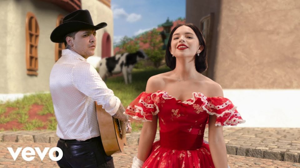 Christian Nodal, Ángela Aguilar - Dime Cómo Quieres Lyrics