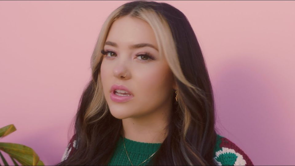 Lauren Spencer-Smith - Flowers Lyrics