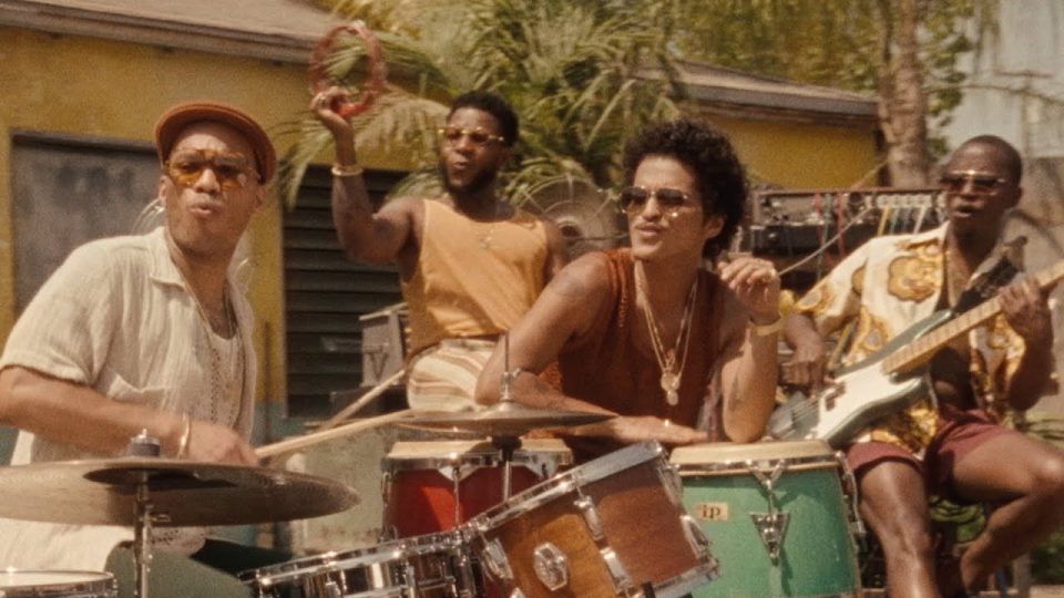 Bruno Mars, Anderson .Paak, Silk Sonic - Skate Lyrics