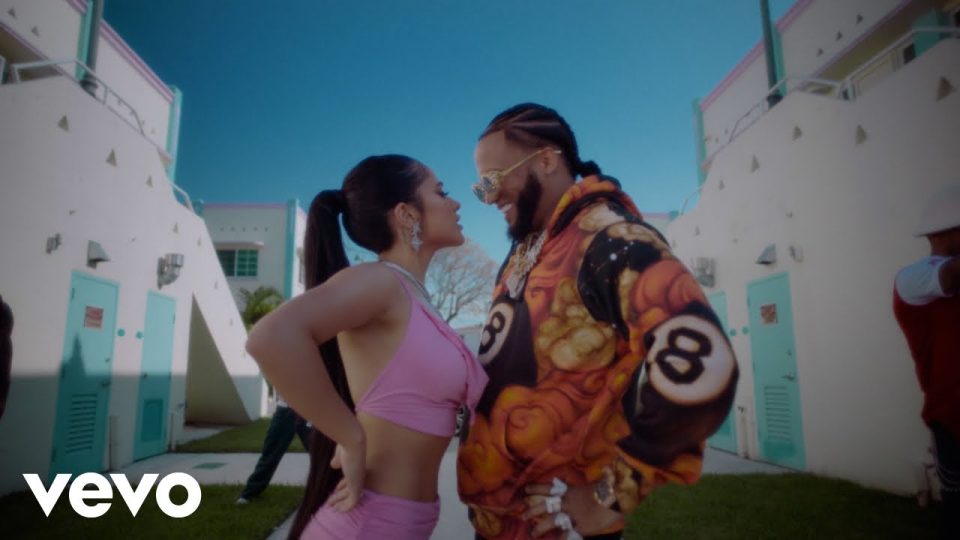 Becky G, El Alfa - FULANITO Lyrics